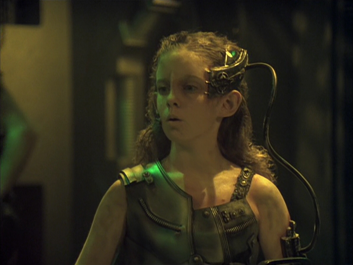 extant_StarTrek_VOY_6x16-Collective_02442.jpg