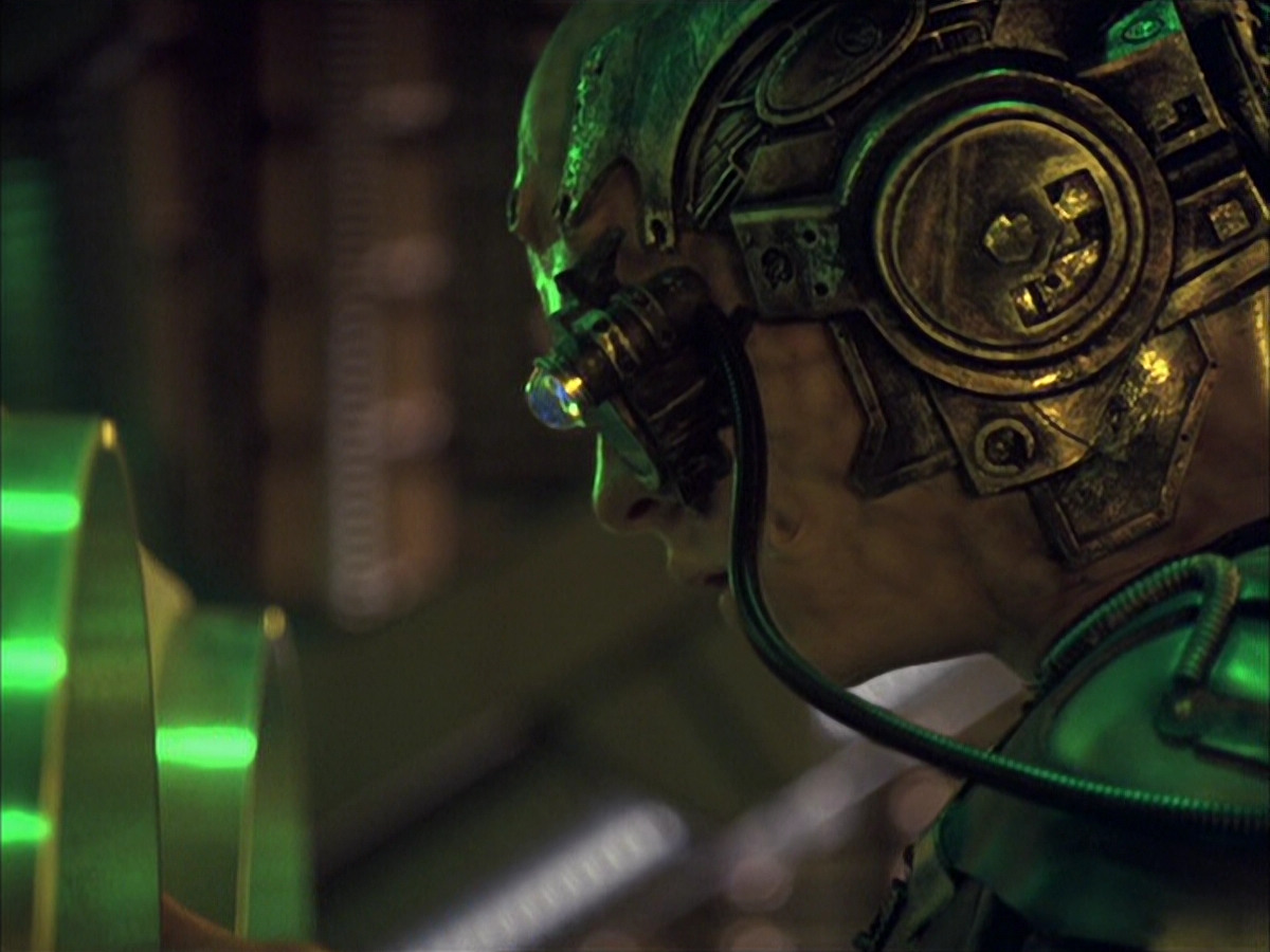 extant_StarTrek_VOY_6x16-Collective_02461.jpg