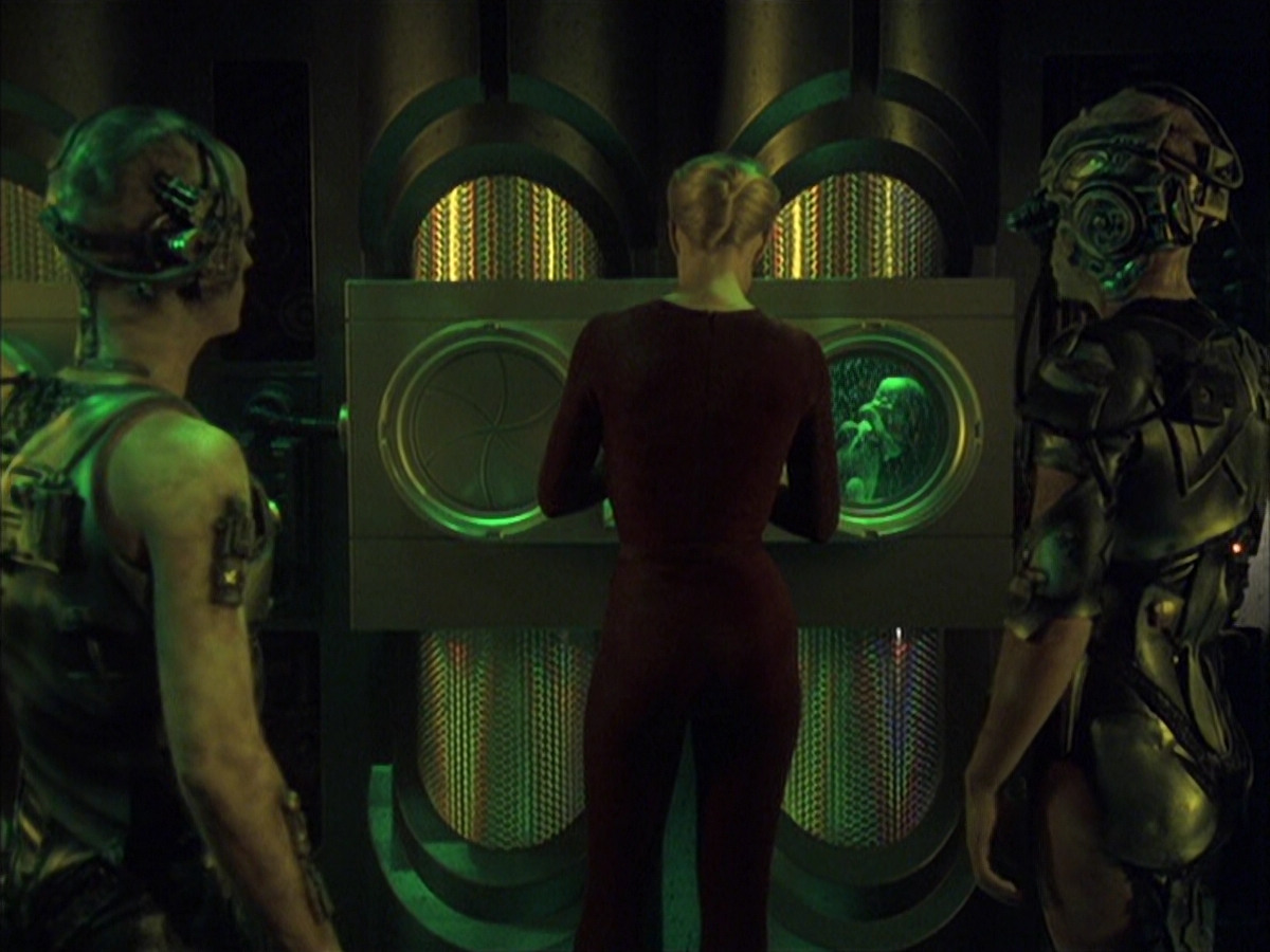 extant_StarTrek_VOY_6x16-Collective_02489.jpg