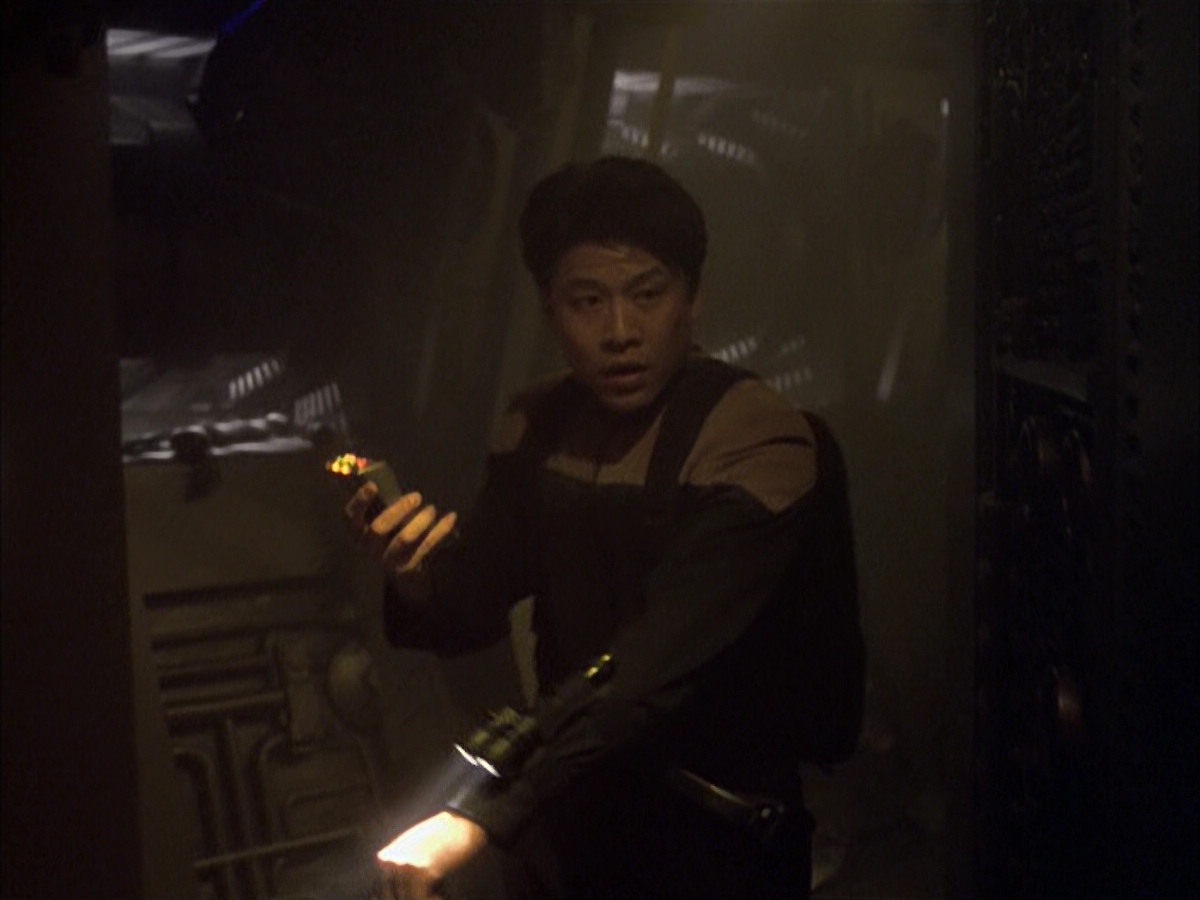 extant_StarTrek_VOY_6x16-Collective_02596.jpg