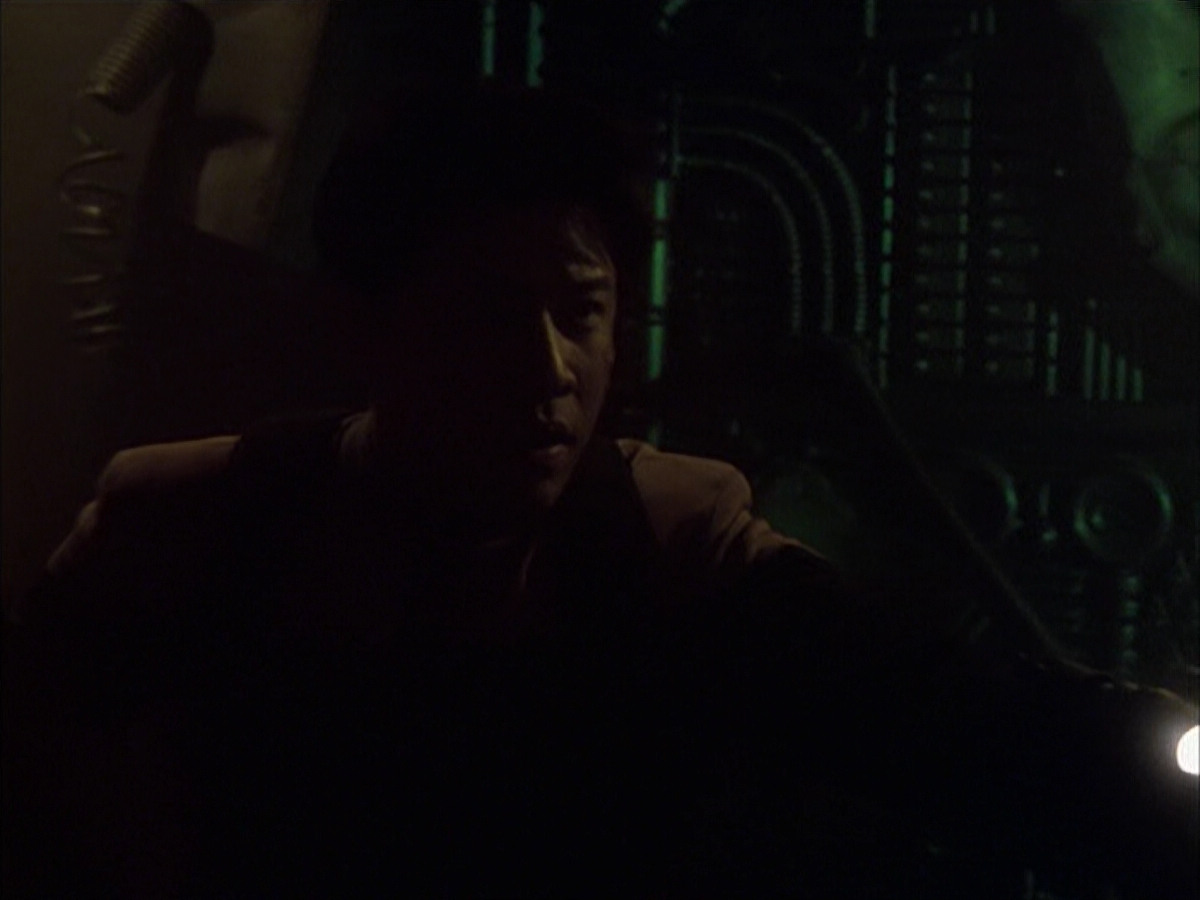 extant_StarTrek_VOY_6x16-Collective_02604.jpg