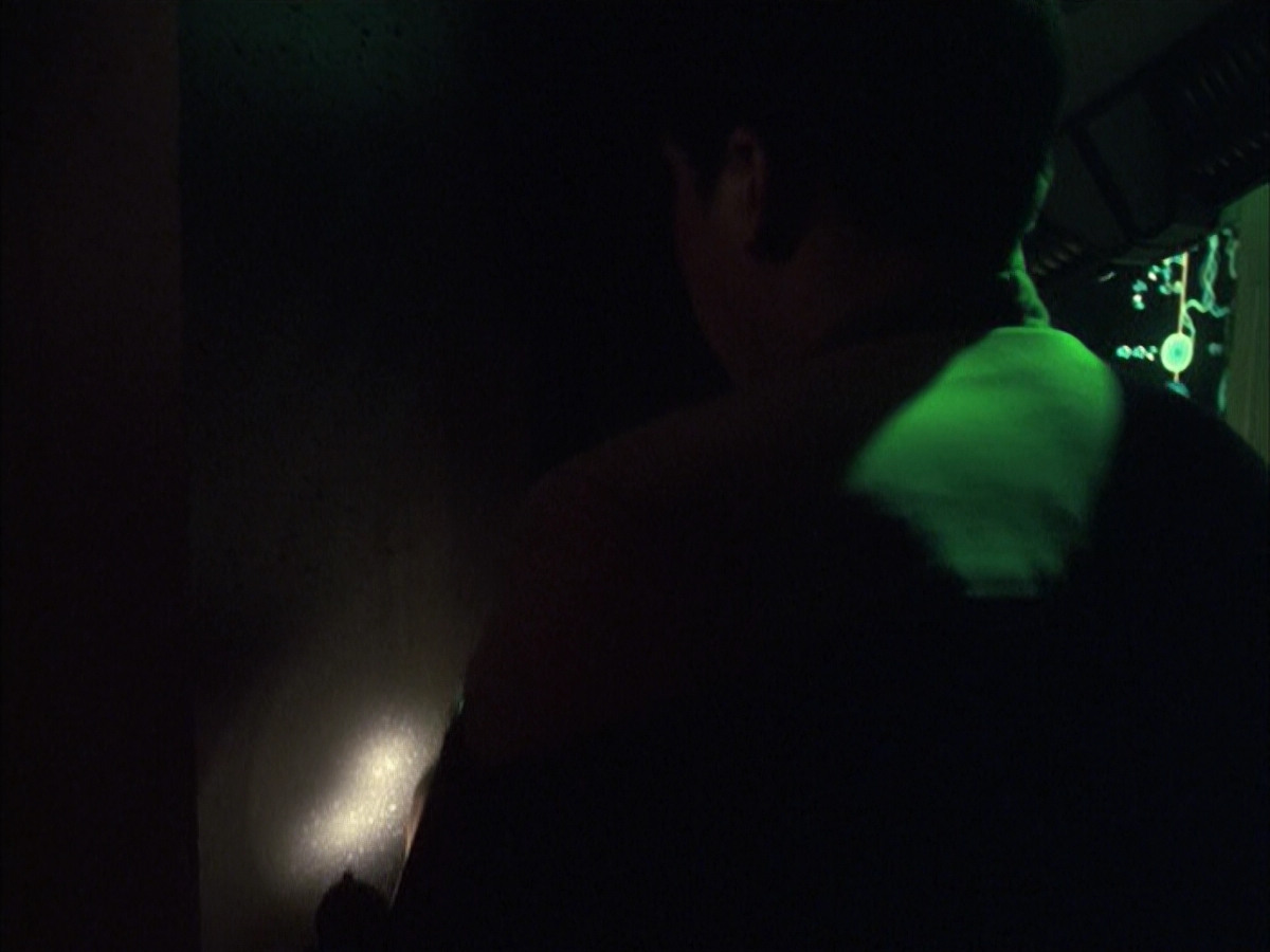 extant_StarTrek_VOY_6x16-Collective_02613.jpg