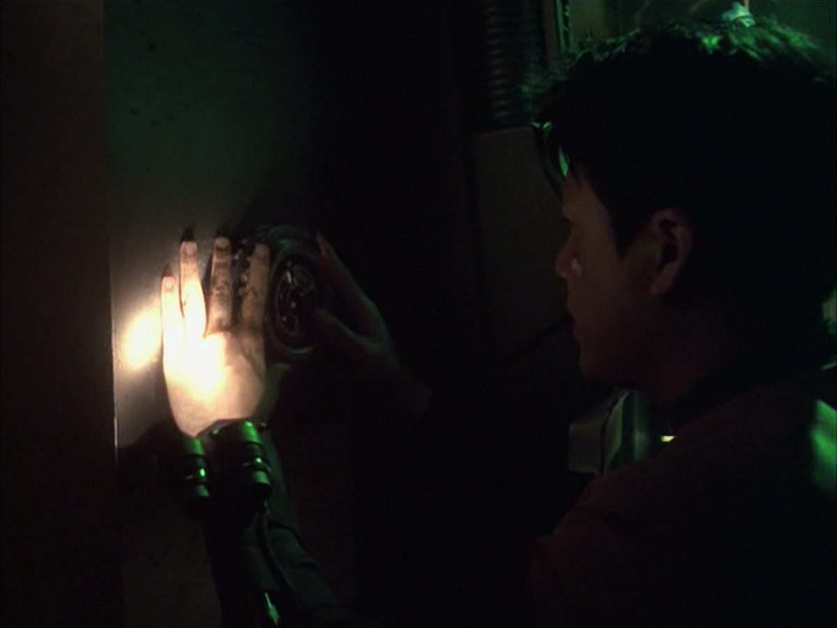 extant_StarTrek_VOY_6x16-Collective_02617.jpg