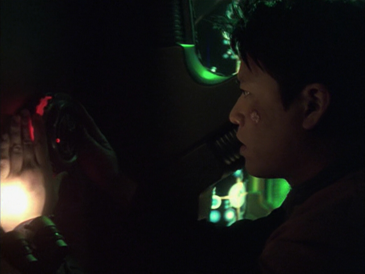 extant_StarTrek_VOY_6x16-Collective_02619.jpg
