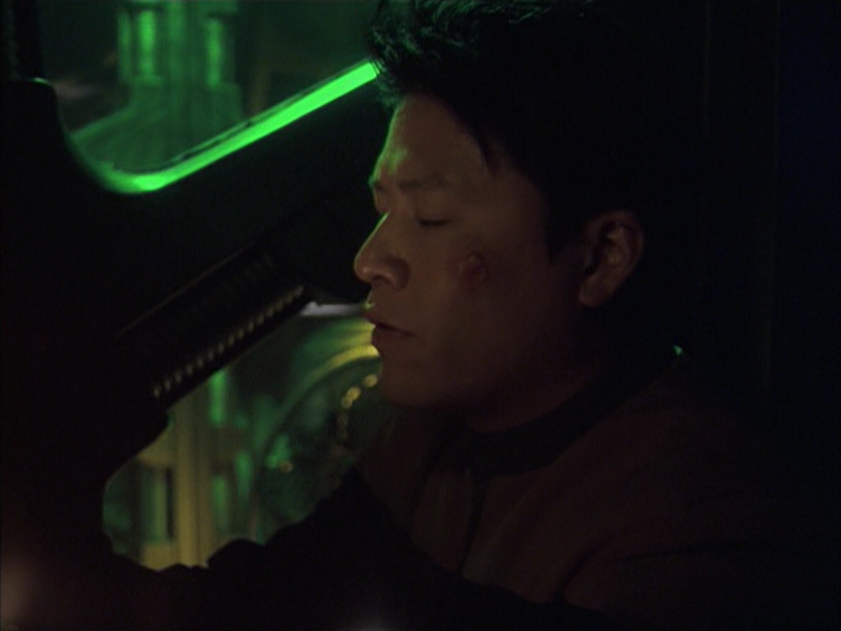 extant_StarTrek_VOY_6x16-Collective_02624.jpg