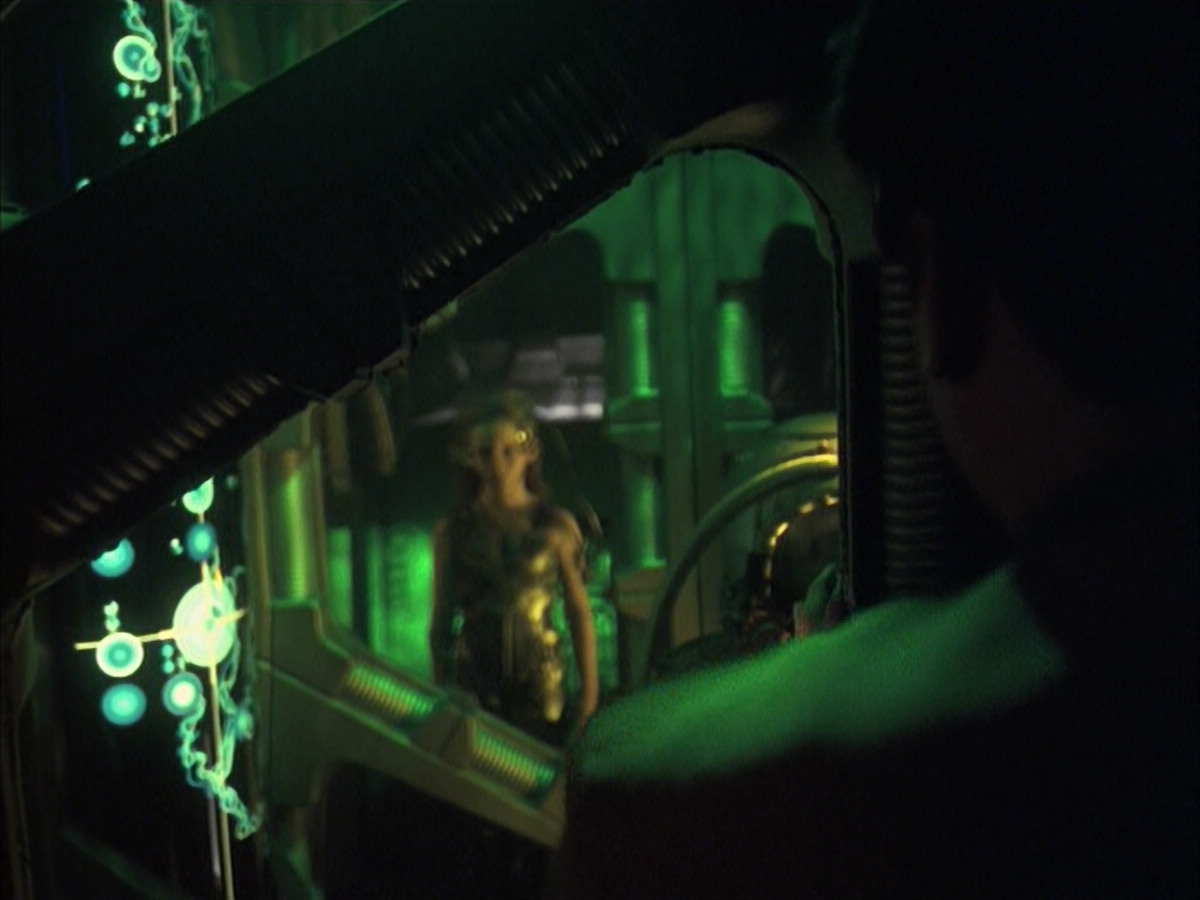extant_StarTrek_VOY_6x16-Collective_02646.jpg