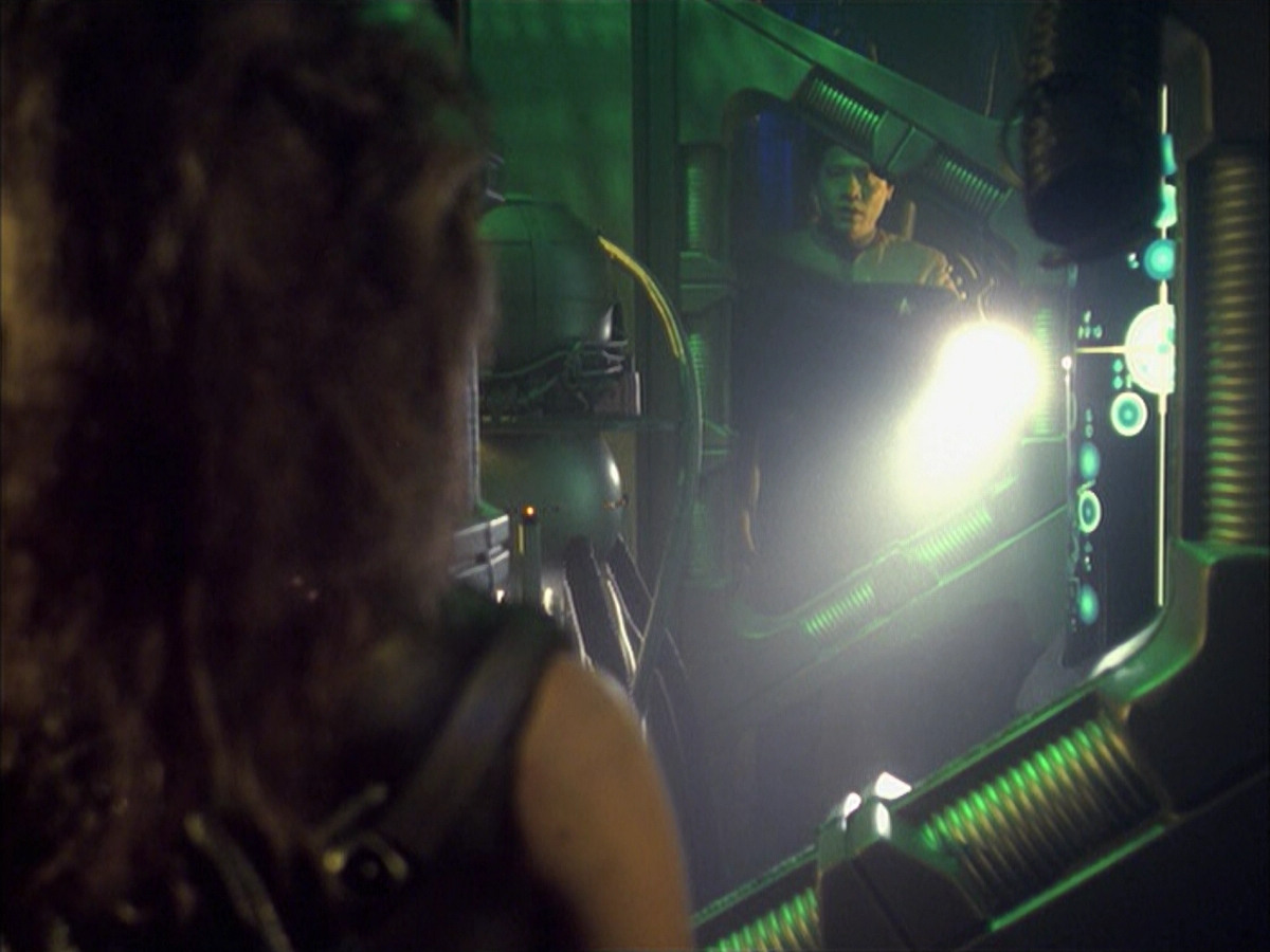 extant_StarTrek_VOY_6x16-Collective_02650.jpg