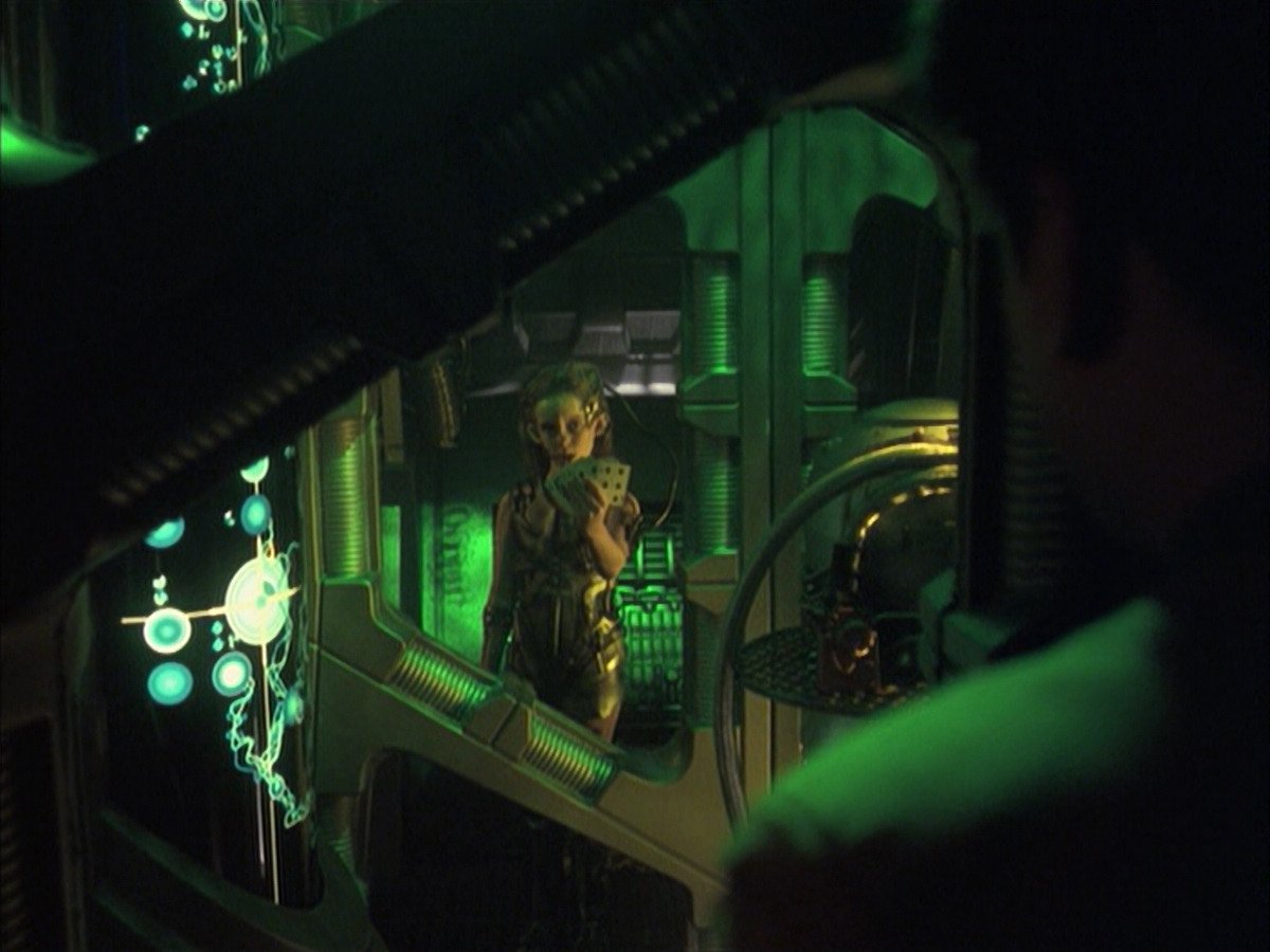extant_StarTrek_VOY_6x16-Collective_02652.jpg