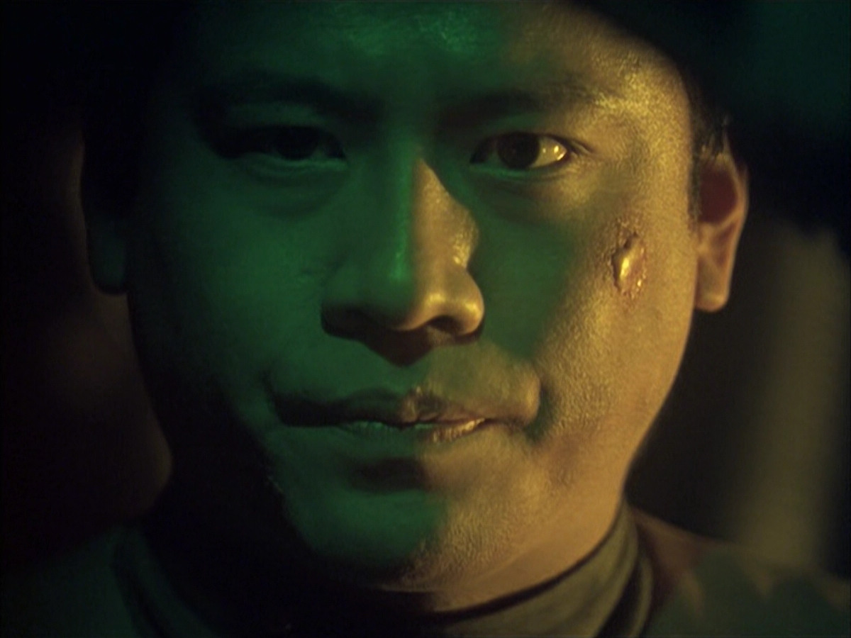 extant_StarTrek_VOY_6x16-Collective_02684.jpg