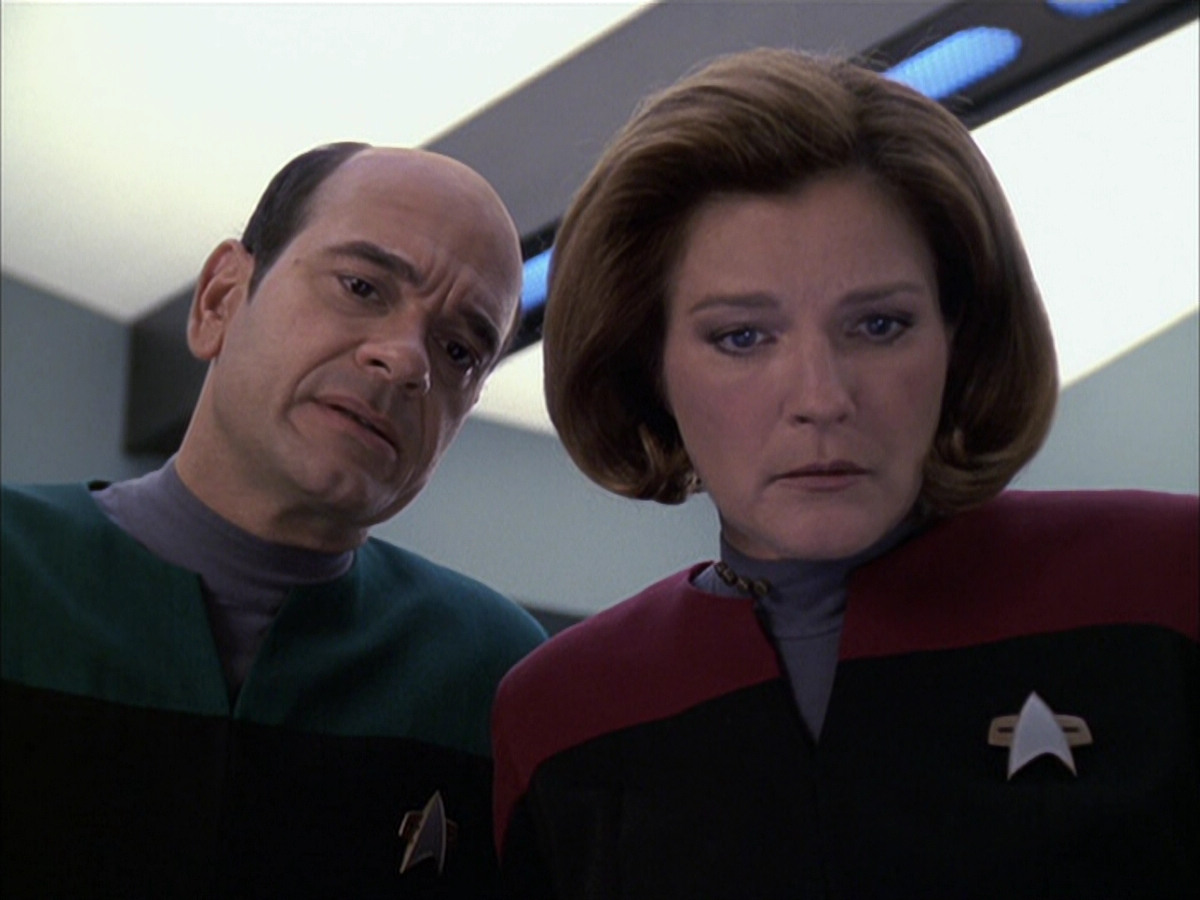 extant_StarTrek_VOY_6x16-Collective_02725.jpg