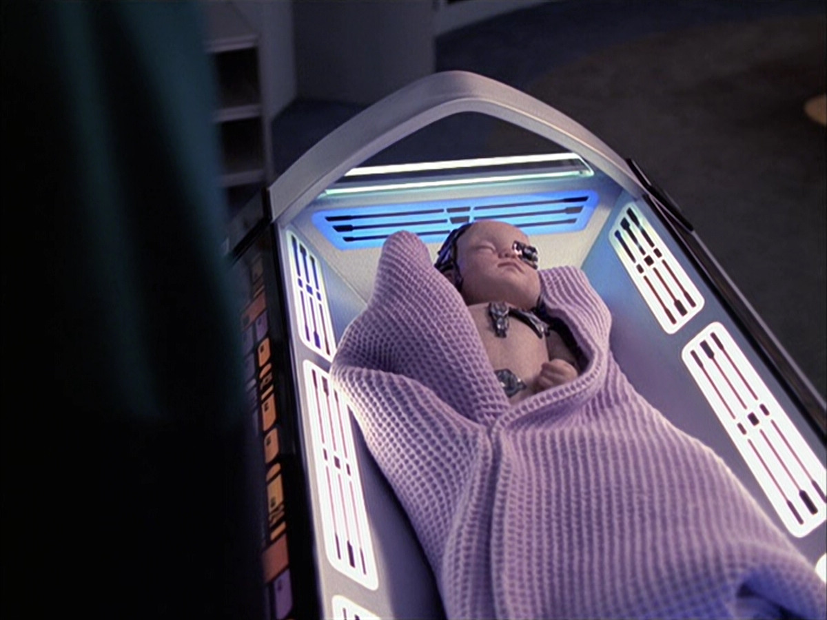 extant_StarTrek_VOY_6x16-Collective_02731.jpg