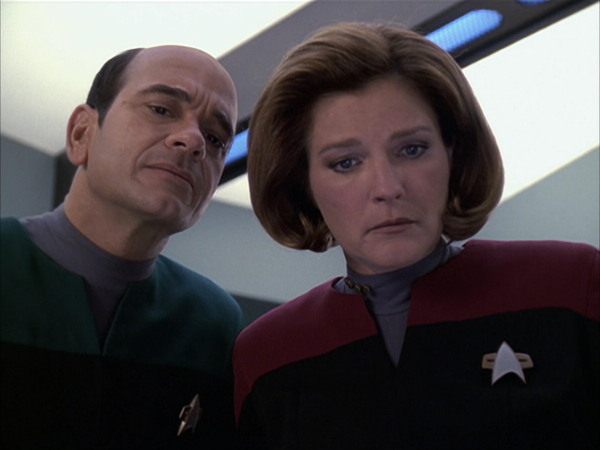 extant_StarTrek_VOY_6x16-Collective_02736.jpg