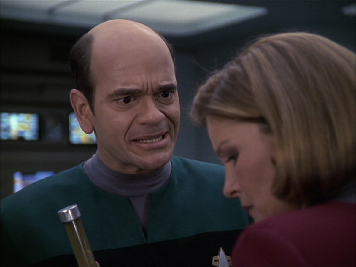 extant_StarTrek_VOY_6x16-Collective_02789.jpg