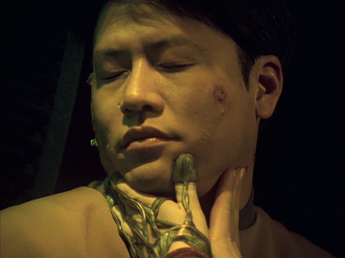 extant_StarTrek_VOY_6x16-Collective_02842.jpg