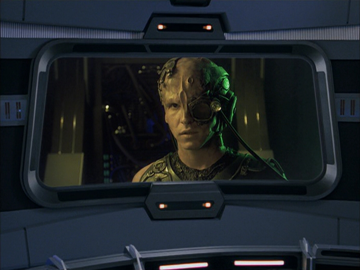 extant_StarTrek_VOY_6x16-Collective_02894.jpg