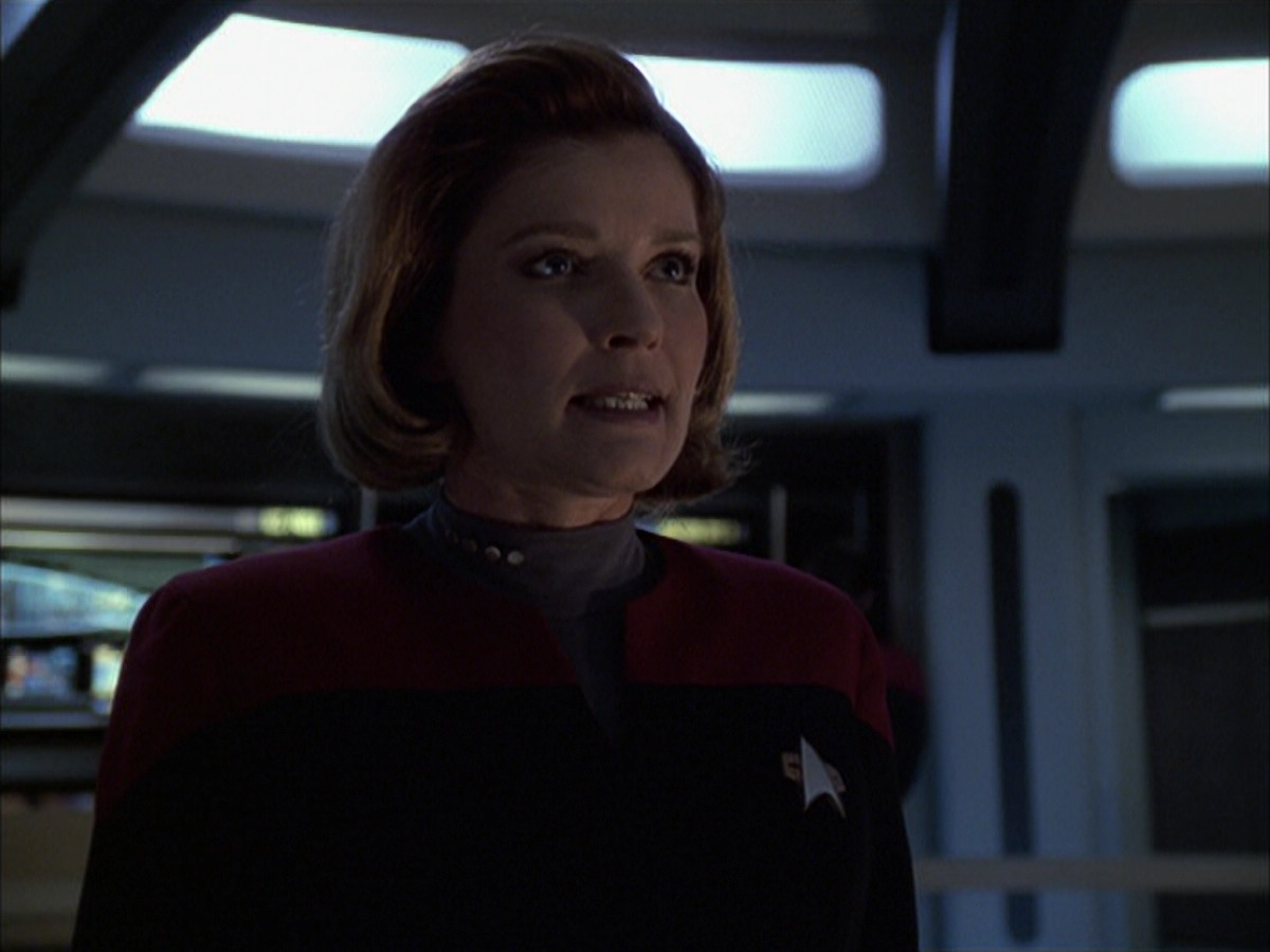 extant_StarTrek_VOY_6x16-Collective_02915.jpg