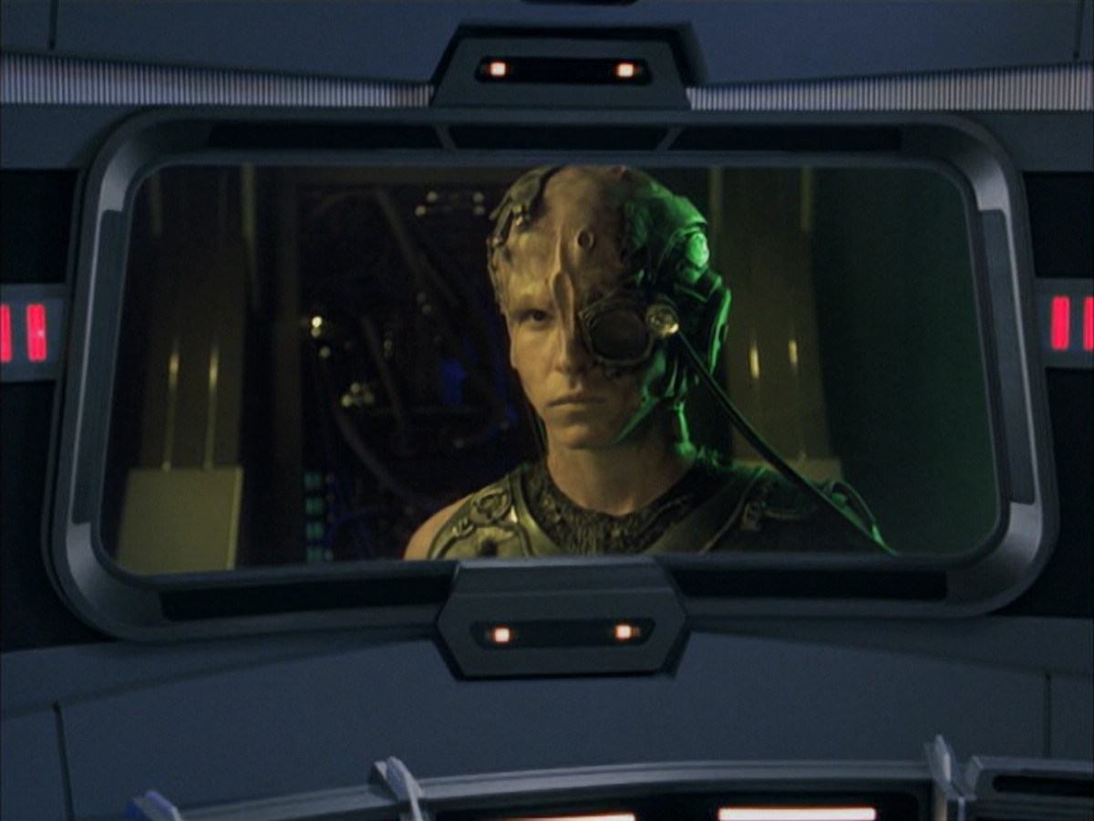 extant_StarTrek_VOY_6x16-Collective_02926.jpg