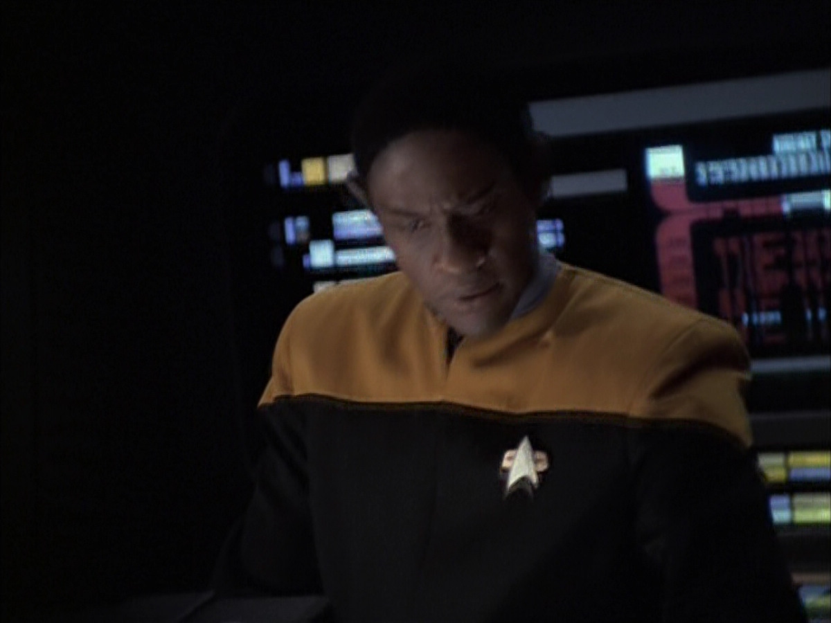extant_StarTrek_VOY_6x16-Collective_02930.jpg