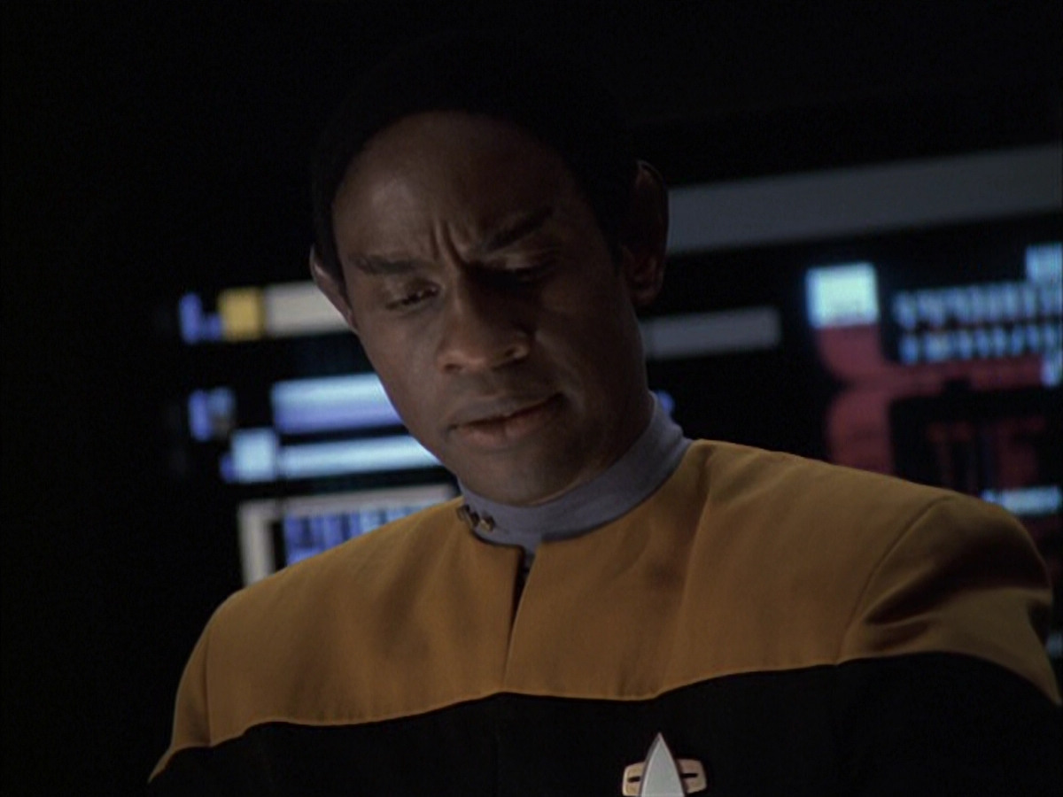 extant_StarTrek_VOY_6x16-Collective_03075.jpg