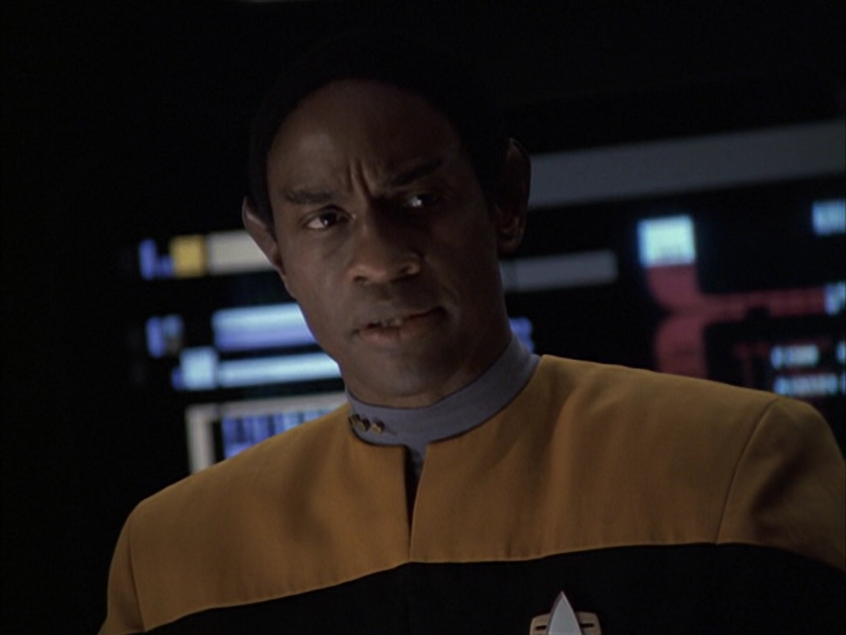 extant_StarTrek_VOY_6x16-Collective_03078.jpg