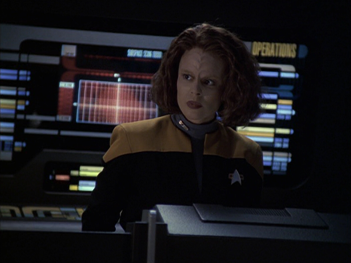 extant_StarTrek_VOY_6x16-Collective_03100.jpg