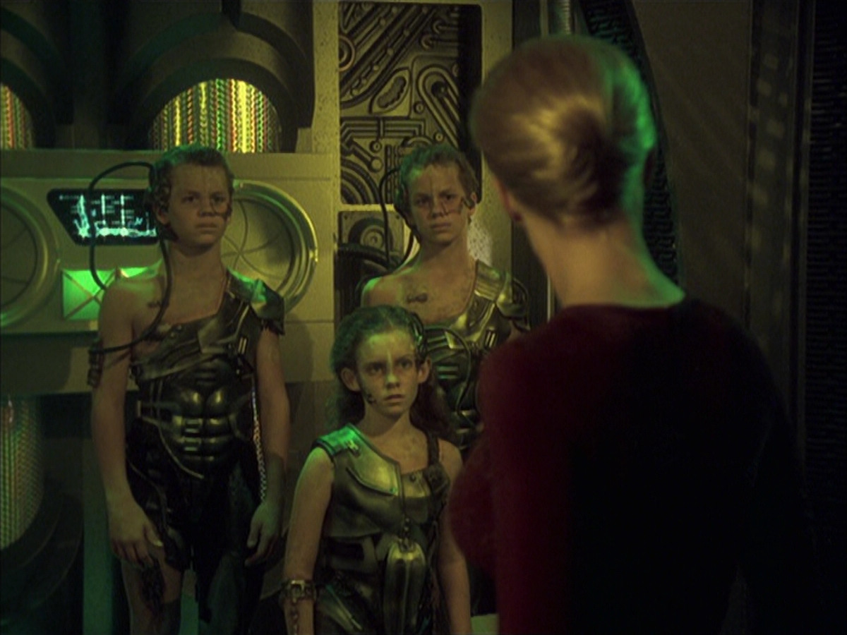 extant_StarTrek_VOY_6x16-Collective_03157.jpg