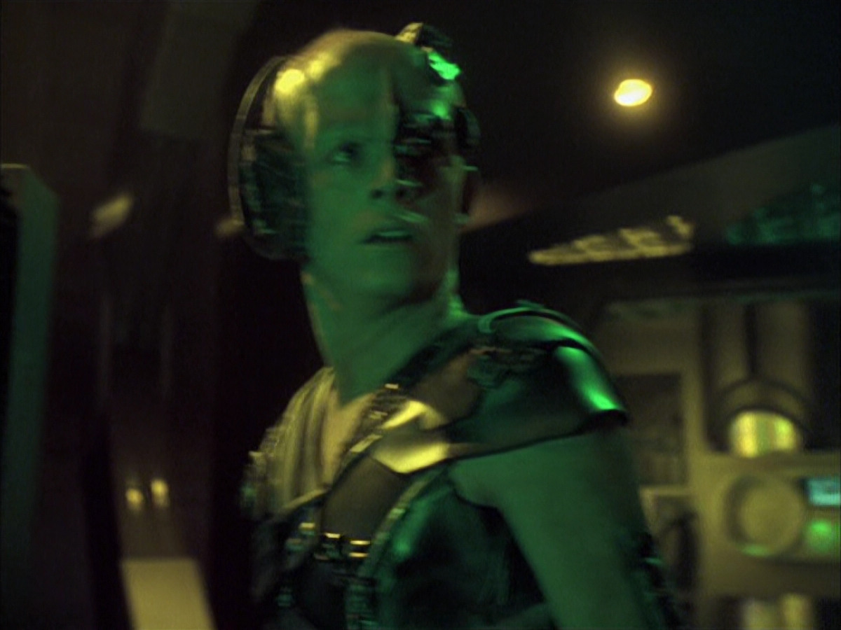 extant_StarTrek_VOY_6x16-Collective_03174.jpg