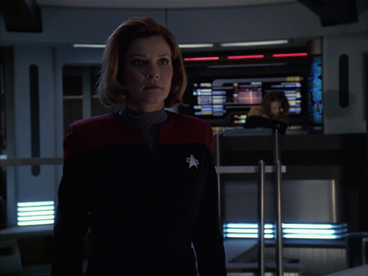 extant_StarTrek_VOY_6x16-Collective_03191.jpg