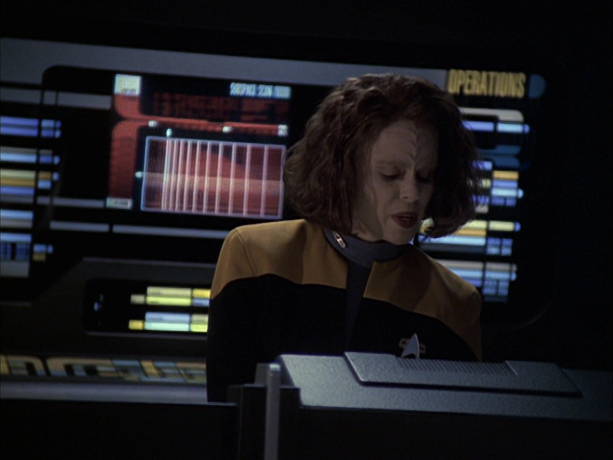 extant_StarTrek_VOY_6x16-Collective_03193.jpg