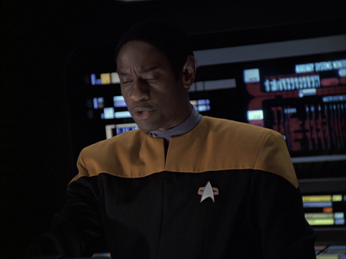 extant_StarTrek_VOY_6x16-Collective_03201.jpg