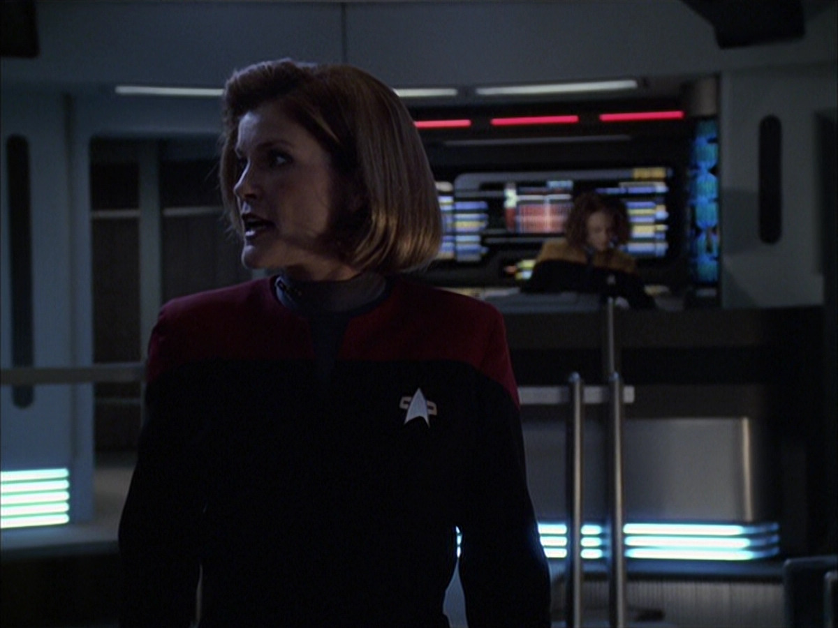 extant_StarTrek_VOY_6x16-Collective_03204.jpg