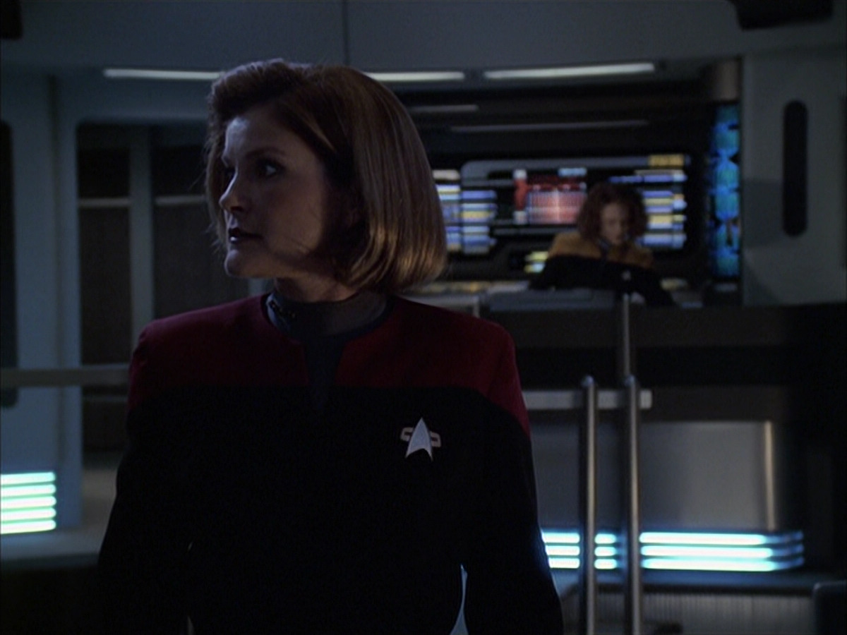 extant_StarTrek_VOY_6x16-Collective_03205.jpg