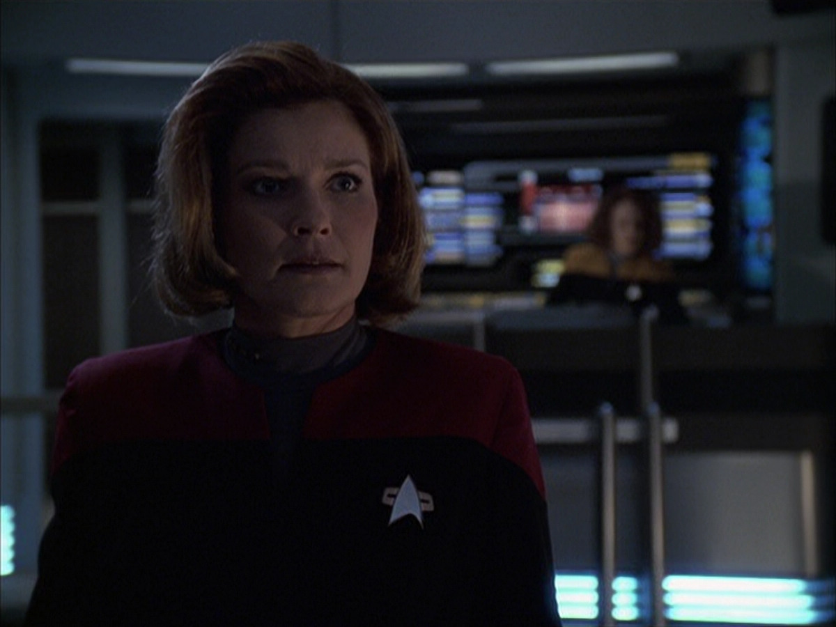 extant_StarTrek_VOY_6x16-Collective_03208.jpg