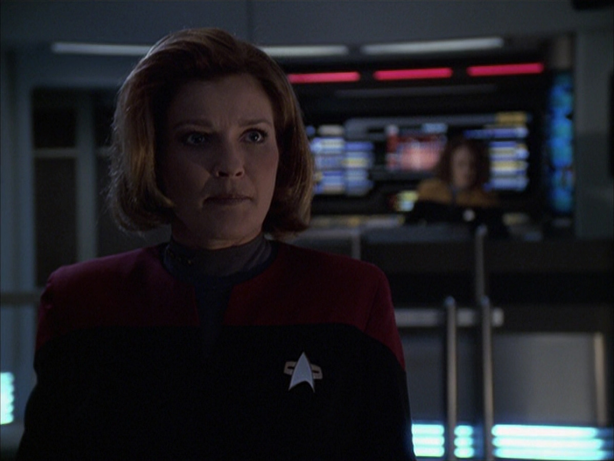 extant_StarTrek_VOY_6x16-Collective_03209.jpg