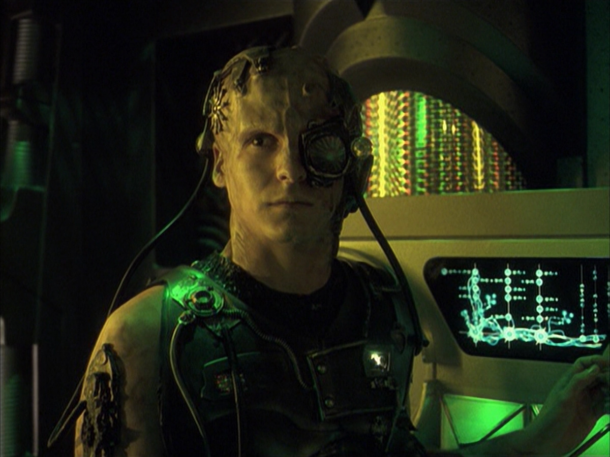 extant_StarTrek_VOY_6x16-Collective_03237.jpg