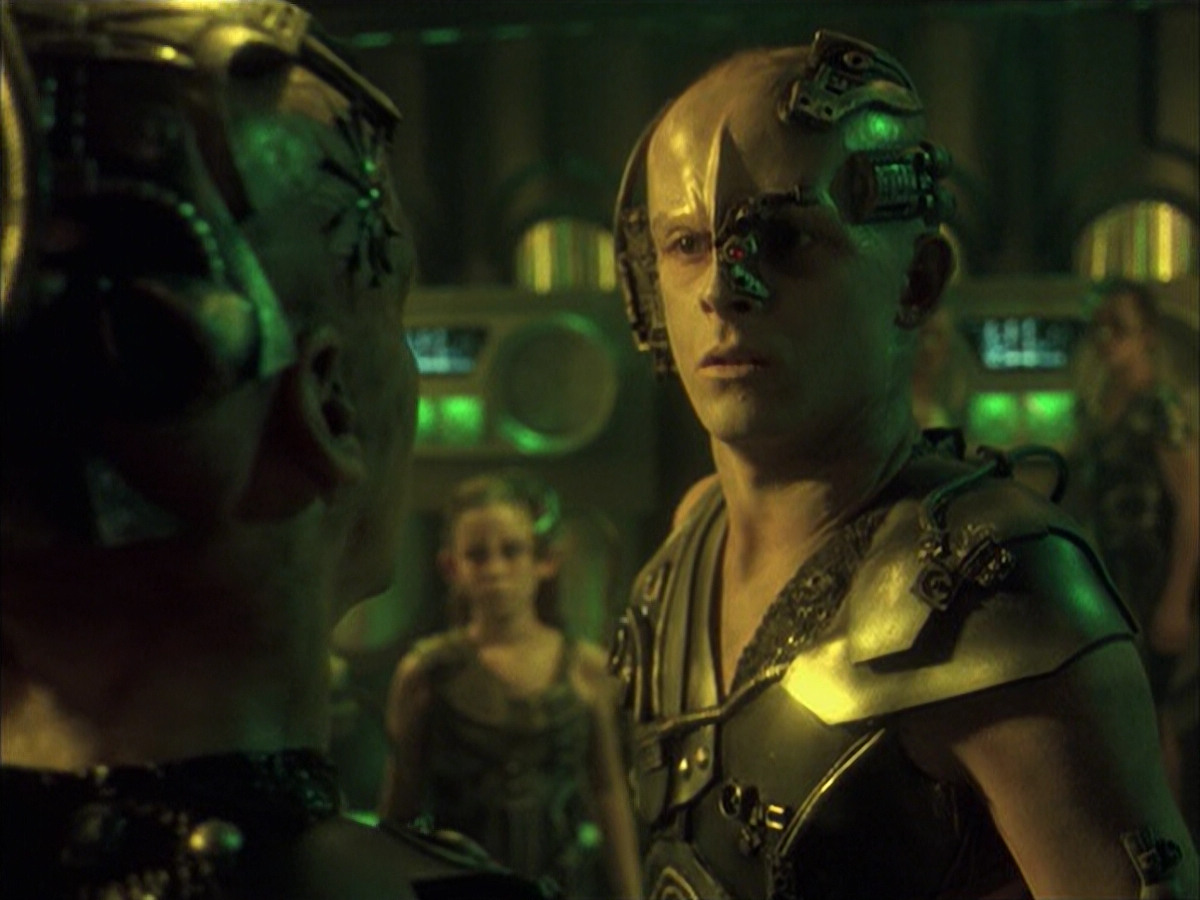 extant_StarTrek_VOY_6x16-Collective_03273.jpg