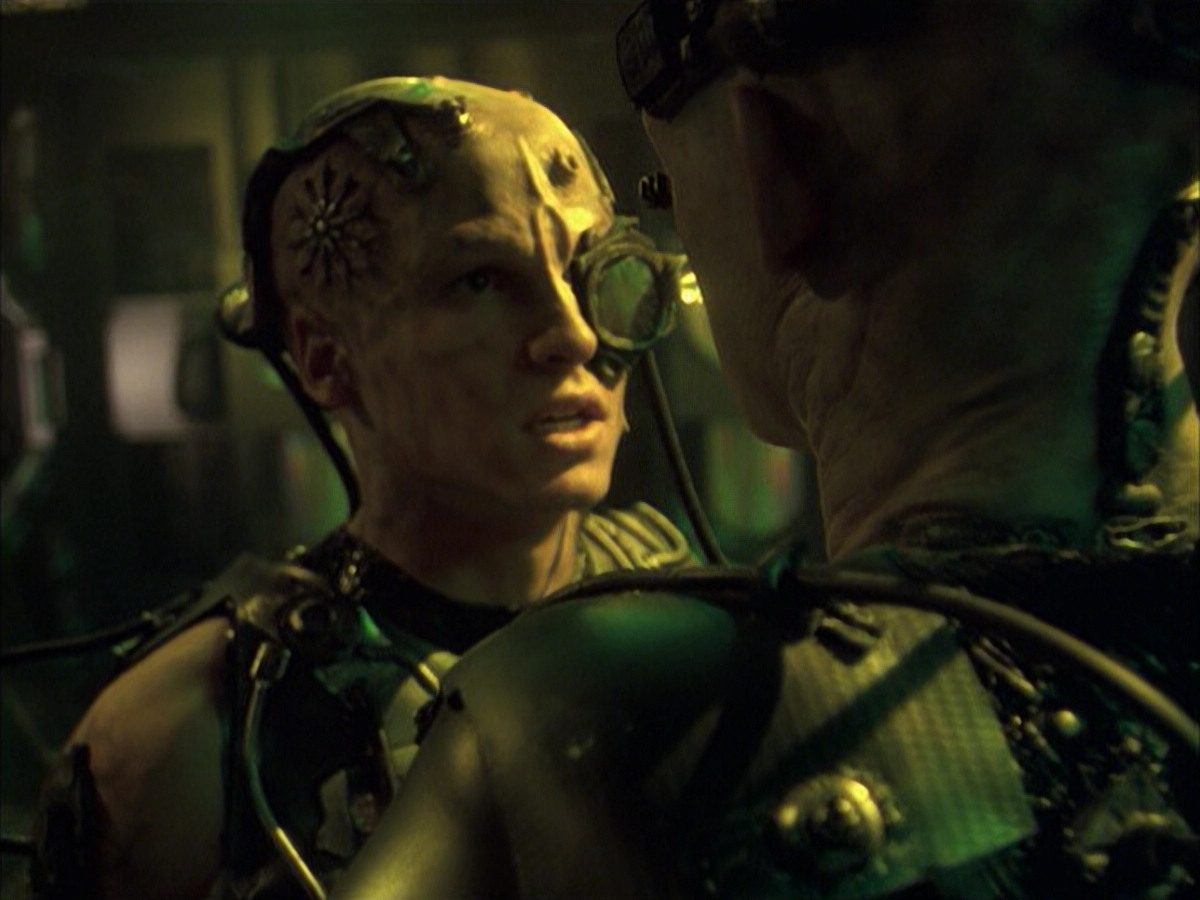 extant_StarTrek_VOY_6x16-Collective_03276.jpg