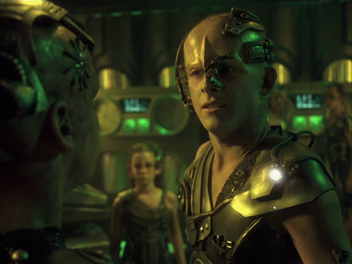 extant_StarTrek_VOY_6x16-Collective_03283.jpg