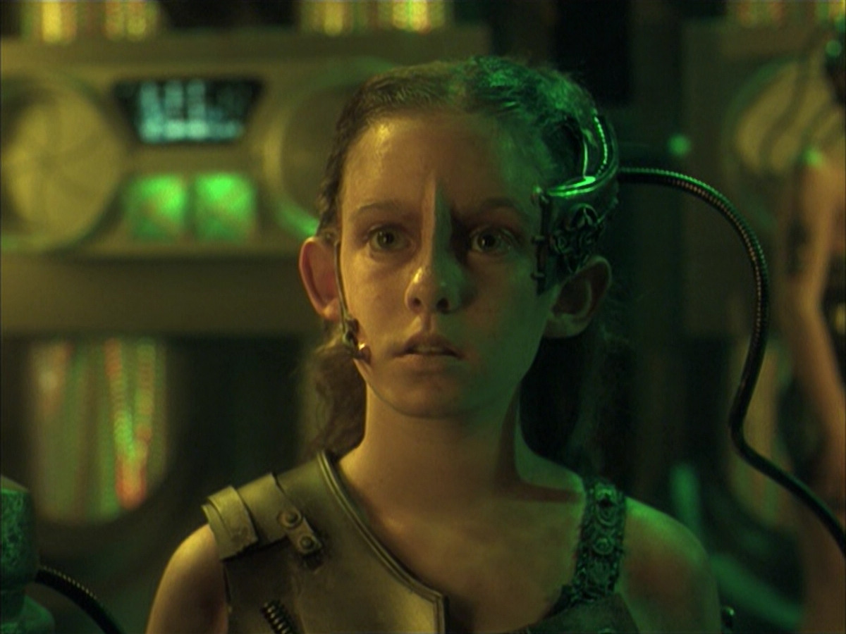 extant_StarTrek_VOY_6x16-Collective_03288.jpg