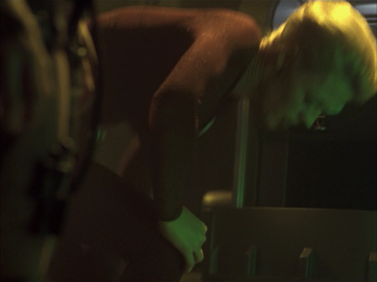 extant_StarTrek_VOY_6x16-Collective_03299.jpg