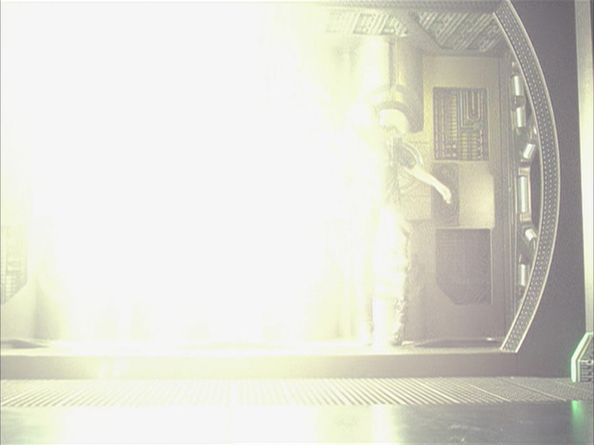 extant_StarTrek_VOY_6x16-Collective_03325.jpg