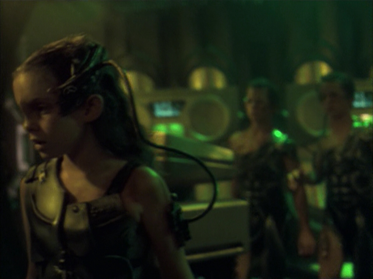 extant_StarTrek_VOY_6x16-Collective_03337.jpg