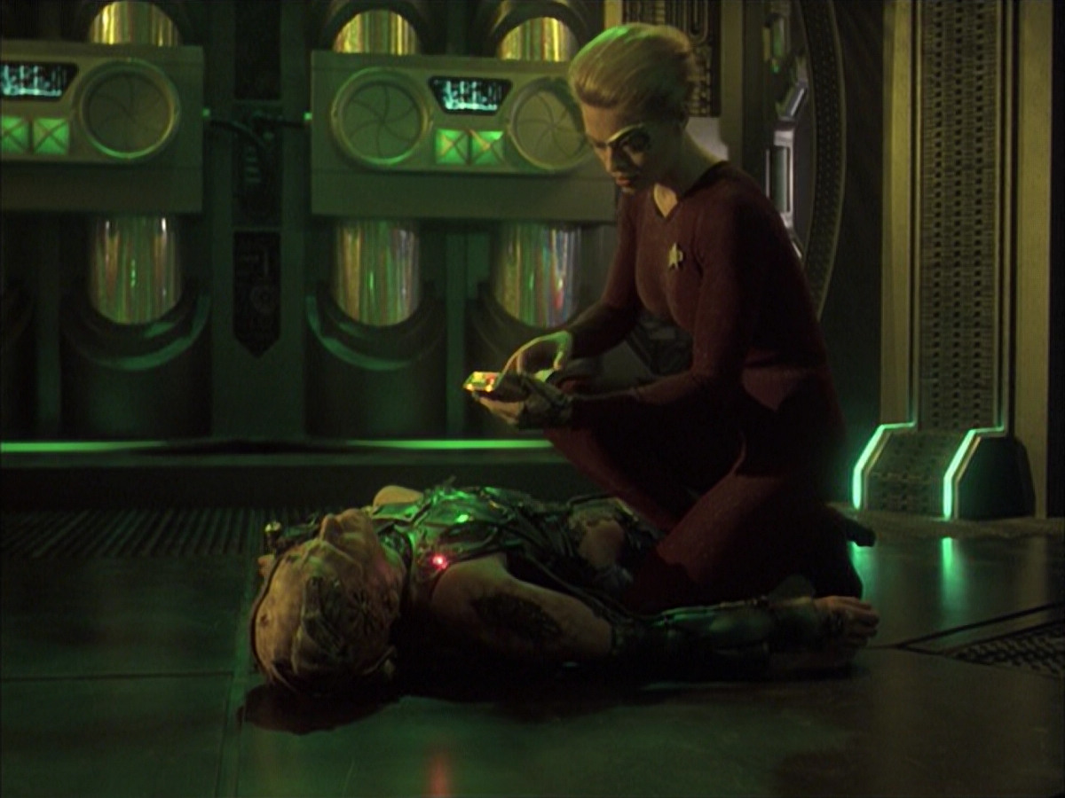 extant_StarTrek_VOY_6x16-Collective_03339.jpg