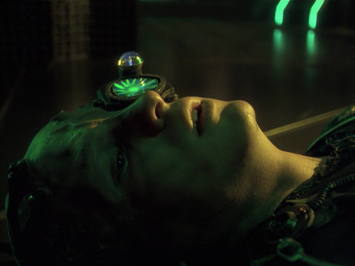 extant_StarTrek_VOY_6x16-Collective_03352.jpg