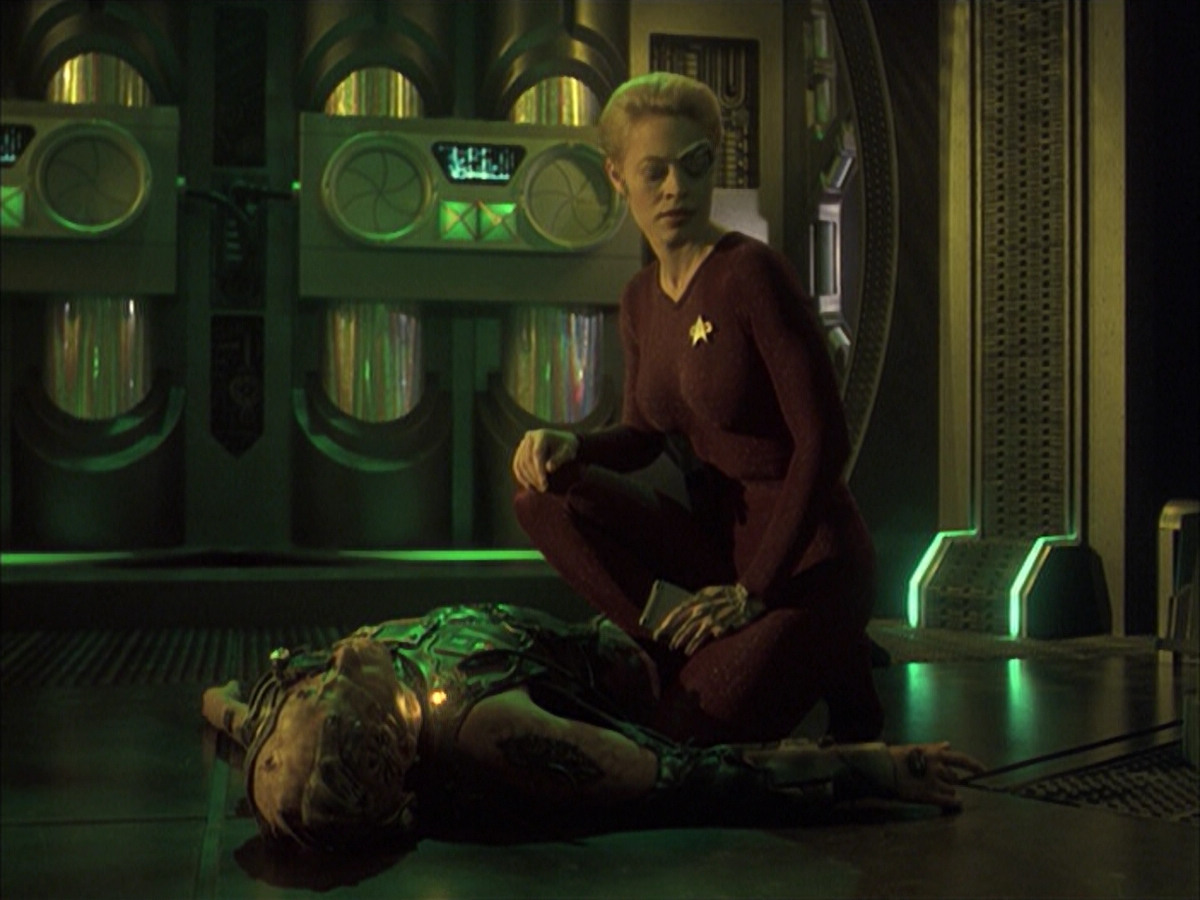 extant_StarTrek_VOY_6x16-Collective_03366.jpg