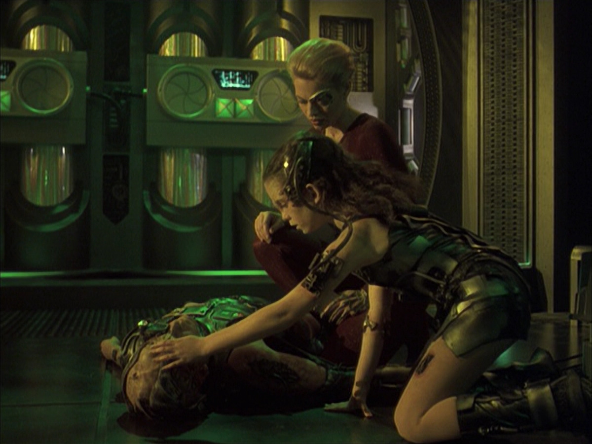 extant_StarTrek_VOY_6x16-Collective_03371.jpg
