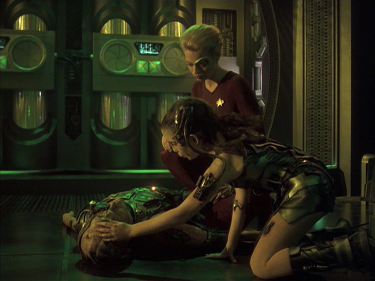 extant_StarTrek_VOY_6x16-Collective_03373.jpg