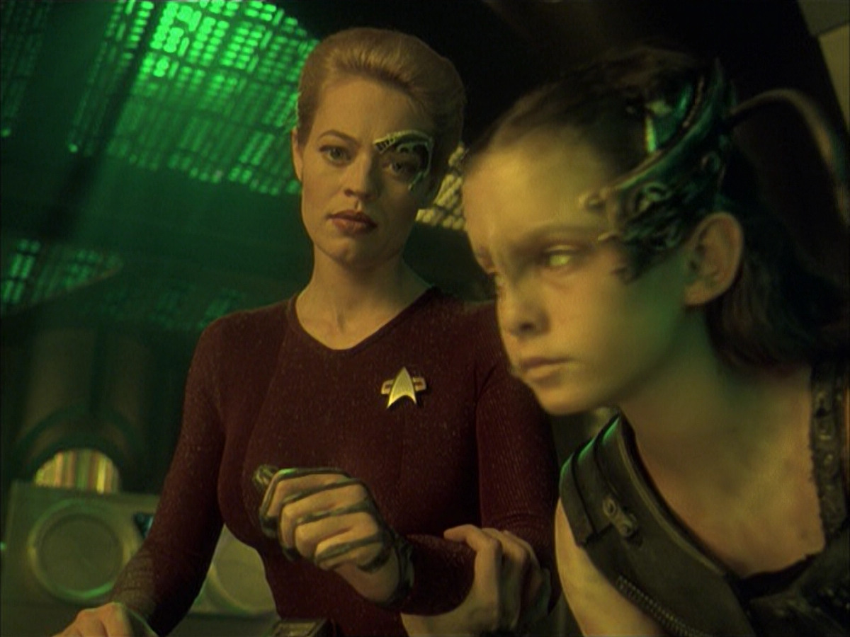 extant_StarTrek_VOY_6x16-Collective_03388.jpg