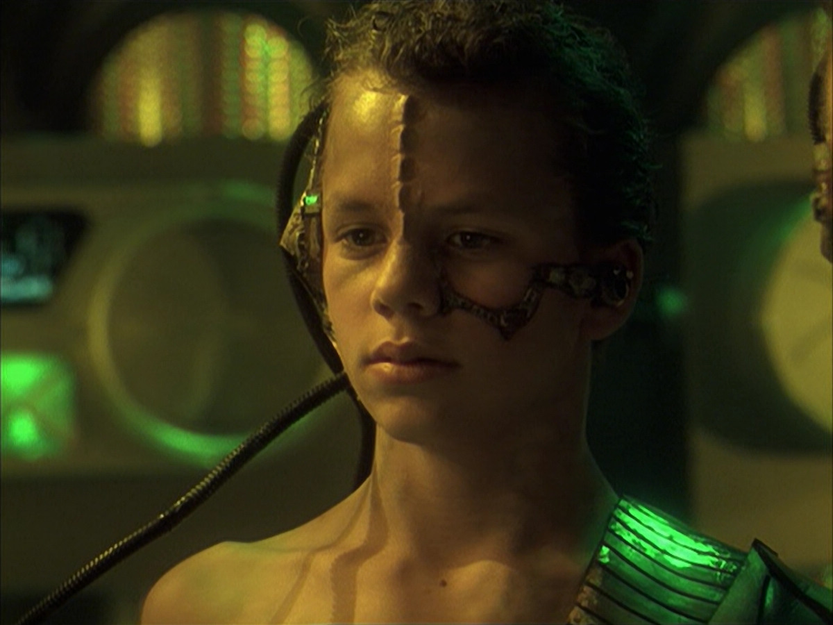 extant_StarTrek_VOY_6x16-Collective_03407.jpg