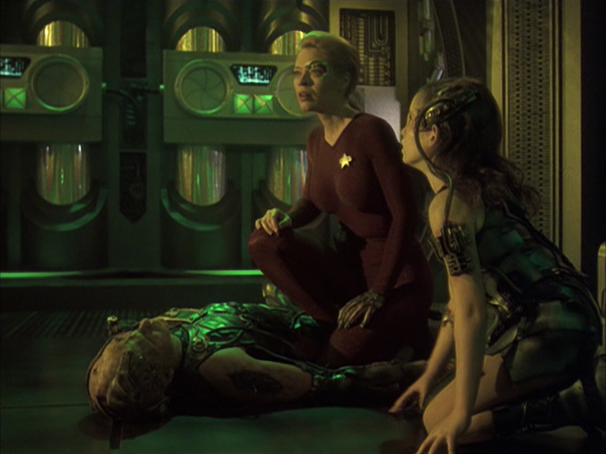 extant_StarTrek_VOY_6x16-Collective_03412.jpg